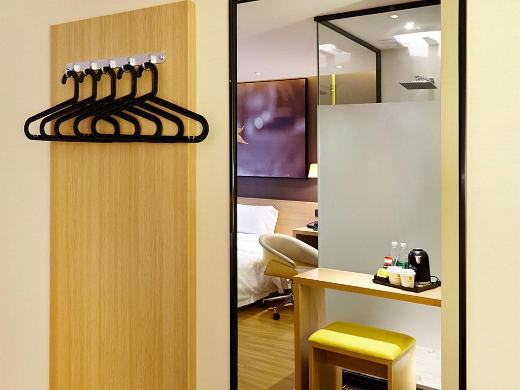 7Days Premium Chongqing Hongqihegou 호텔 객실 사진
