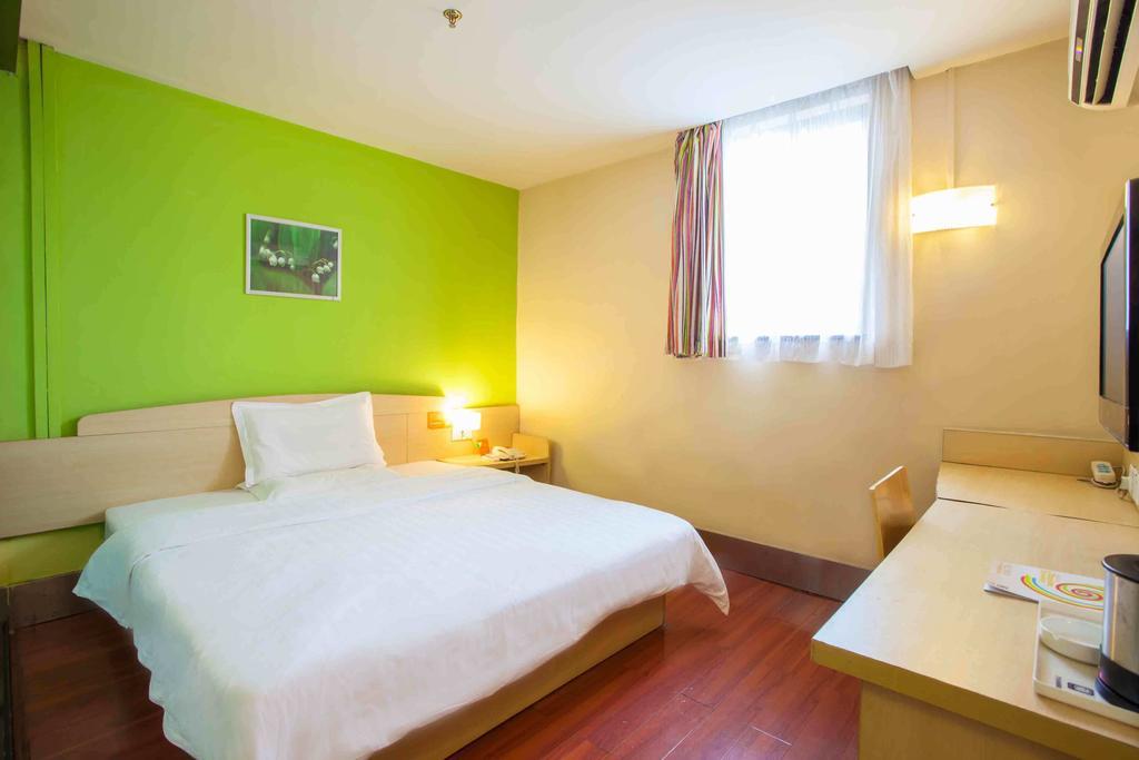 7Days Premium Chongqing Hongqihegou 호텔 객실 사진